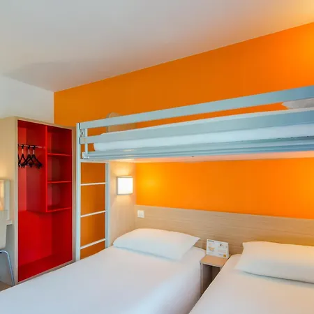 Première Classe Centre - Les Minimes