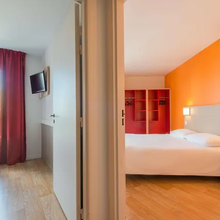 Отель Eco Centre Les Minimes 2*