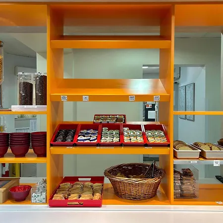 Hotel Eco Centre Les Minimes 2*