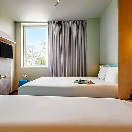 Ibis Budget Centre Les Minimes Hotel La Rochelle (Charente-Maritime)