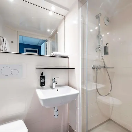 Ibis Budget Centre Les Minimes Hotel 2*