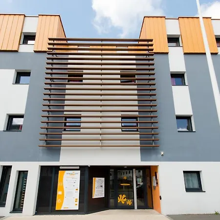 Première Classe Centre - Les Minimes