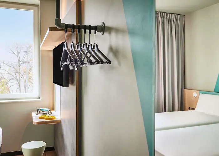 Ibis Budget Centre Les Minimes Hotel